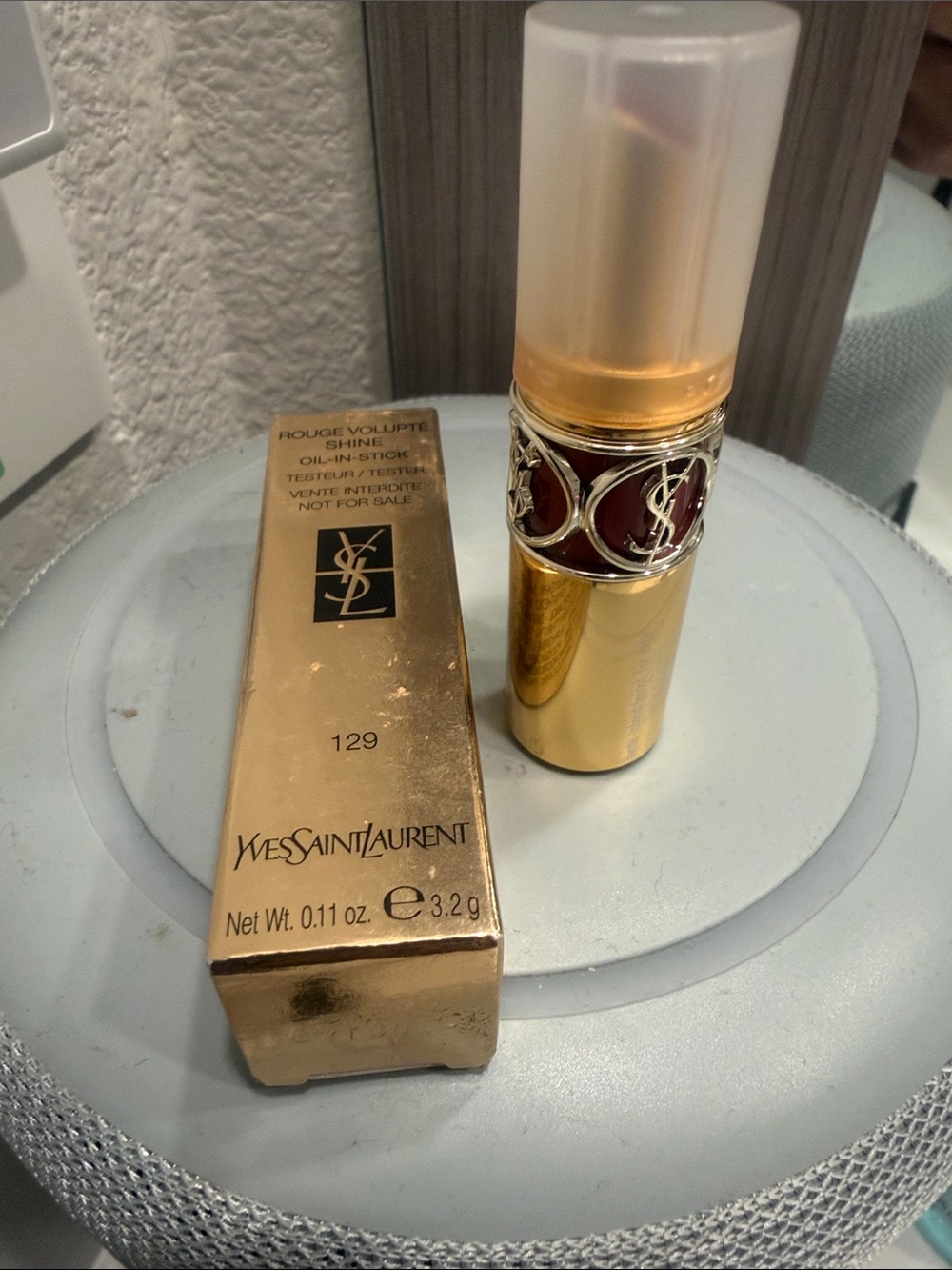 Yves Saint Laurent Gold Rouge Volupté Shine Carmine Retro 129 - Picture 6 of 10